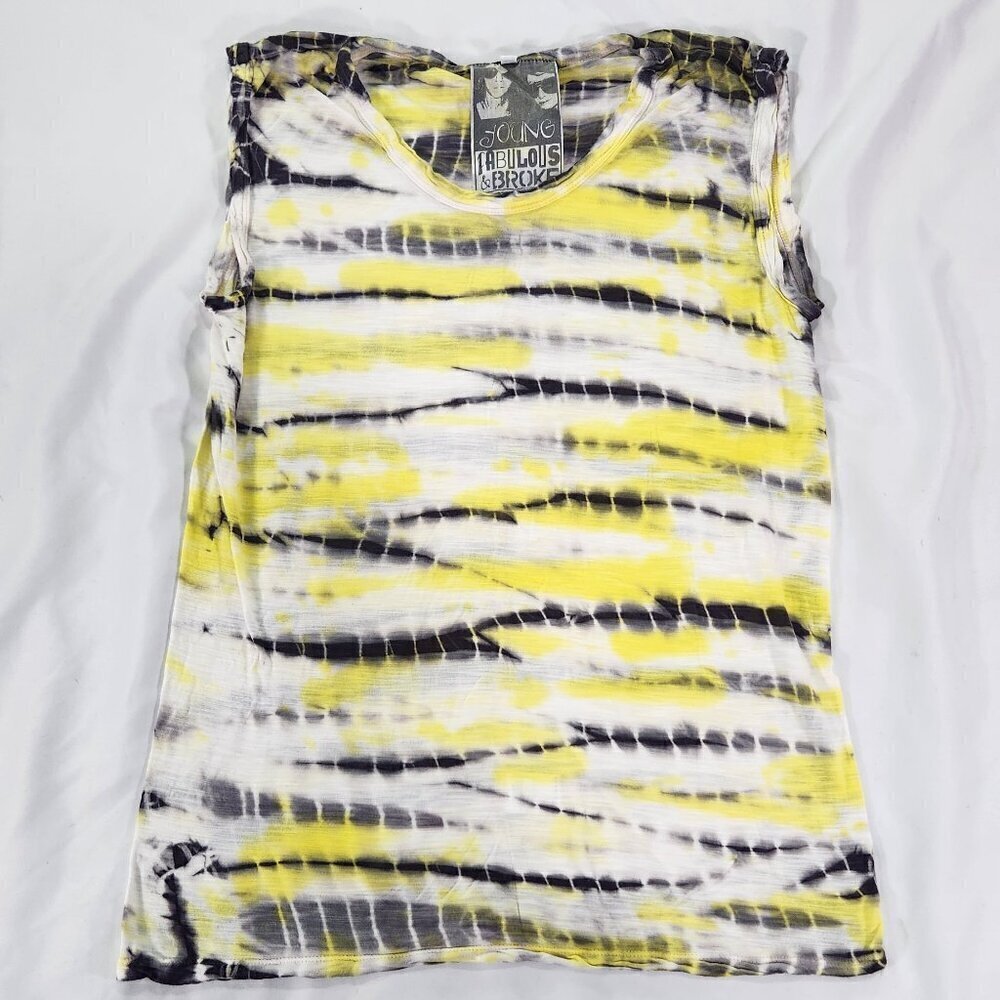 Young, Broke, and Fabulous Yellow/Black Sleeveless Tee
Lot I